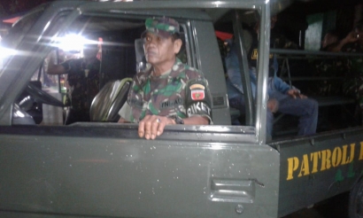 Beri Rasa Aman, Koramil 1408-11/BKY bersama Anggota Banteng Komando Trisula Laksanakan Patroli Keamanan Wilayah