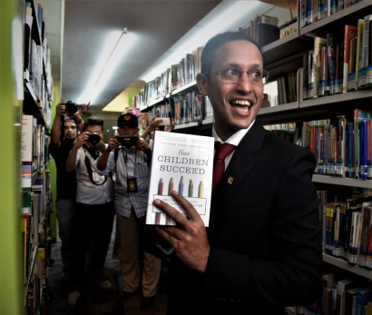 Pisa 2018 :  Literasi Membaca Pelajar Indonesia Jeblok, Berada di 10 Besar Terbawah dari 79 Negara