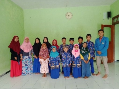 Peningkatan Kesejahteraan Masyarakat dengan Penerapan 8 Fungsi Keluarga di Dusun Dolog Desa Cermo
