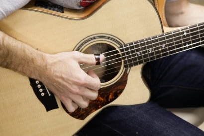 3 Tips Ampuh Menguasai Ilmu Gitaran Fingerstyle Secara Otodidak dalam Tempo Singkat