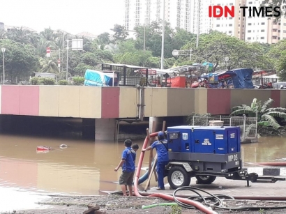 Anies Memang Tidak Punya Solusi untuk Banjir Jakarta