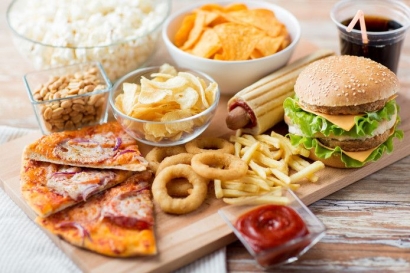 Dampak Buruk Junk Food bagi Kesehatan Tubuh