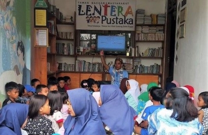 Kisah Perjuangan Pegiat Literasi Membangun Tradisi Baca di Kaki Gunung Salak Bogor