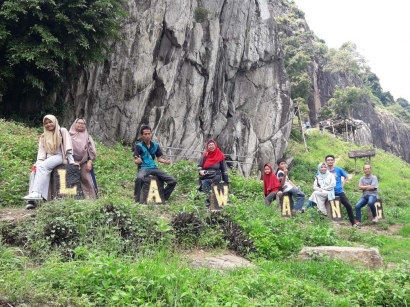 Tebing Batulawang Cocok untuk Spot Foto