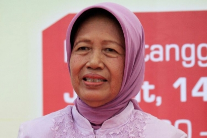 Ibu Sudjiatmi, Sosok di Balik Keteguhan Jokowi Itu Telah Tiada