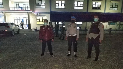 Kapolsek Watang Pulu Polres Sidrap Melaksanakan Patroli di Tempat Khusus Isolasi OTG