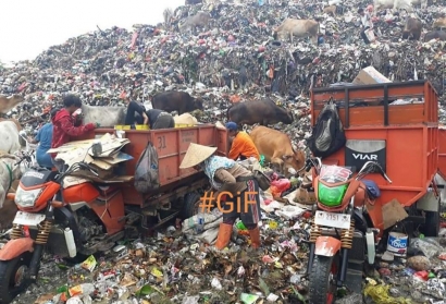 Menjadi Pembeda dalam Membangun Tata Kelola Sampah Indonesia
