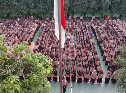 Apel Peringatan Hati Pramuka di SMK 50 Jakarta