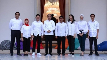 Memahami Bersatunya Kubu Oposisi dengan Pro-Jokowi dalam Kasus Stafsus Milenial