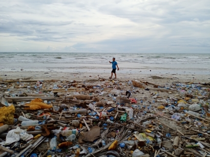 Hapus Bank Sampah dan TPS3R sebagai Resolusi Darurat Sampah Indonesia