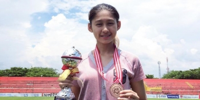 Zahra Musdalifah, Srikandi Timnas Putri yang Juara Bersama Tim Laki-Laki