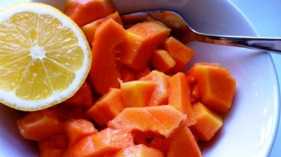 "Mengawinkan" Pepaya dan Jeruk Lemon agar Buka Puasa Lebih Segar dan Sehat