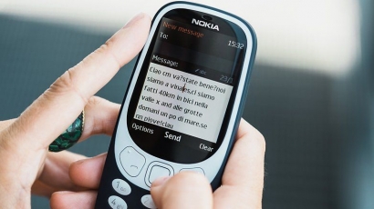 SMS Ramadan dan Ponsel yang Terjajah