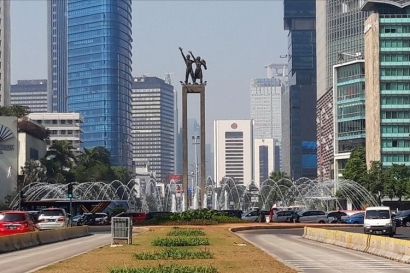 Covid-19, Pijakan Indonesia Menjadi Negara Besar