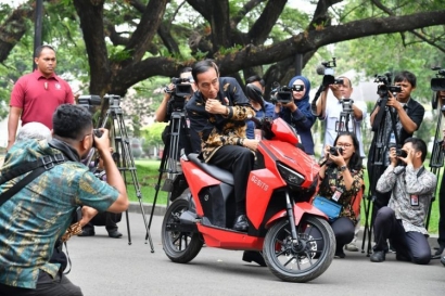 Benarkah Pemenang Lelang Sepeda Motor Listrik Presiden Cuma Prank?