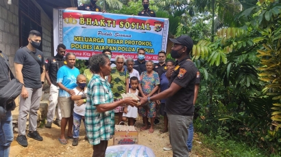 Keluarga Besar Protokol Polres Jajaran Polda Papua Peduli Covid-19 Dengan Berbagi Kasih