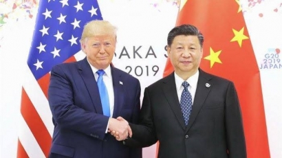 Trump Usir Pesawat Cina dari AS