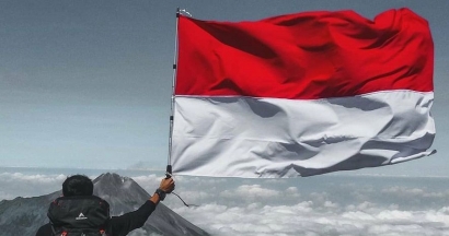 Puisi: Indonesiaku