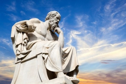 Belajar Menahan Nyinyir ala Socrates