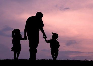 Memaknai Kembali Peran Ayah sebagai Busur Panah bagi Anak