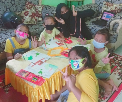 Mahasiswa UNS Bantu Proses Belajar dan Pencegahan Covid-19 di Kota Tanjungpinang