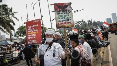 China Provokasi Turunkan Jokowi?