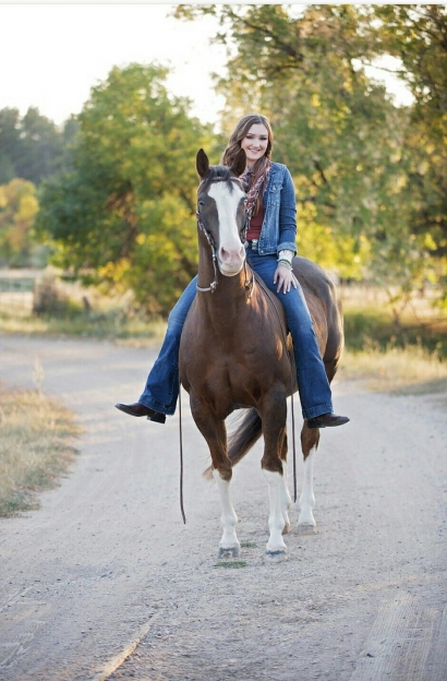 Perempuan Jago Naik Kuda Itu Tak Cuma Keren tapi Juga Hebat