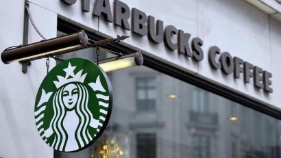 Pegawai Starbucks Melakukan Kegiatan Asusila Melalui CCTV