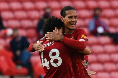 Curtis Jones dan Momen Golnya untuk Liverpool