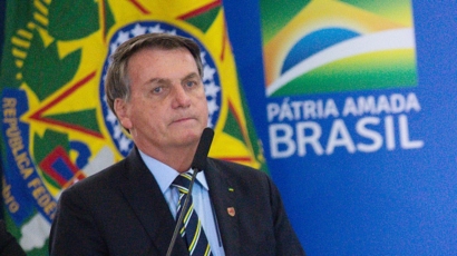 Keras Kepala Jair Bolsonaro yang Menjerumuskan Rakyat Brazil
