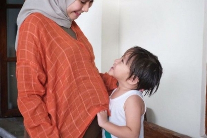 Belajar Menjadi Ibu Ideal dari Zaskia Adya Mecca