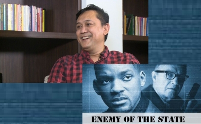 Denny Siregar Bukan Aktor Film "Enemy of the State"