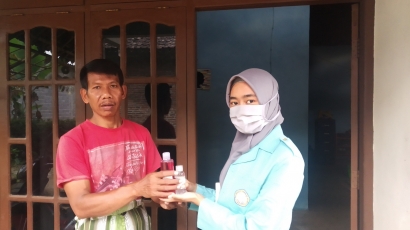 Di Tengah Pandemi, Mahasiswa UNS Tetap Mengabdi Di Dusun Dawung
