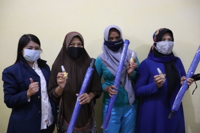 Pemanfaatan Daun Sirih untuk Hand Sanitizer oleh Mahasiswa KKN Unair di Desa Karangpandan