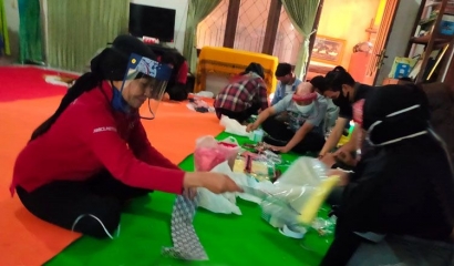 Bunda Nur Latih Para Penyandang Disabilitas di Rumah Kreasi Cimahi