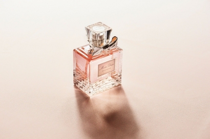 8 Parfum Refill Pria Terbaik yang Wanginya Enak untuk Memikat Wanita