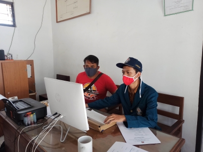 Mahasiswa KKN Undip Memberikan Pelatihan Website Desa dan Aplikasi Marketplace