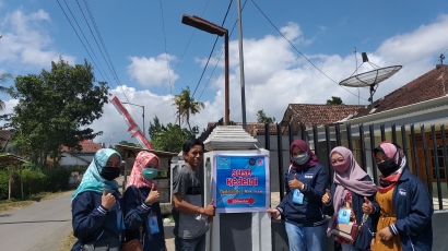KKN-1 Universitas Muhammadiyah Jember Gunakan Petunjuk Arah Usaha Susu Kedelai Desa Jambearum Kecamatan Puger