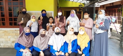 Kegiatan Mahasiswa KKN Alternatif Covid-19 UMP Membuka Peluang Usaha di Saat Pandemi