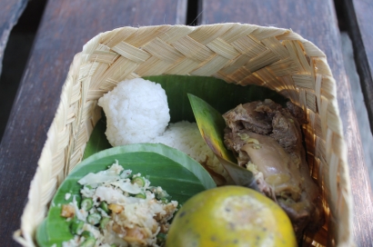 Nasi Kenduri atau Nasi Berkat dari Blue Lagoon Yogyakarta