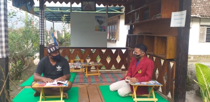 Adaptasi New Normal, Mahasiswa KKN Untag Surabaya Sosialisasikan Kampung Tangguh di Desa Waturejo
