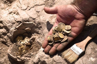Koin Kuno Bermanfaat untuk Merekonstruksi Sejarah