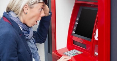 Dua Cara Mengembalikan Uang yang Tengelam di Mesin ATM