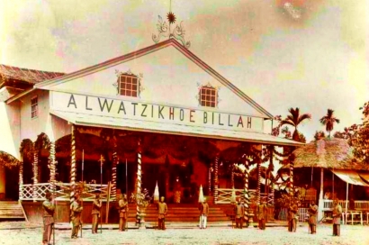 Esensi "Istana Alwatzikhoebillah" di Pilkada Sambas 2020