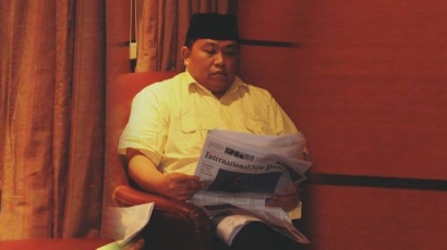 Arief Poyuono Fokus Bantu Pemerintah: Niat Baik atau Alibi?