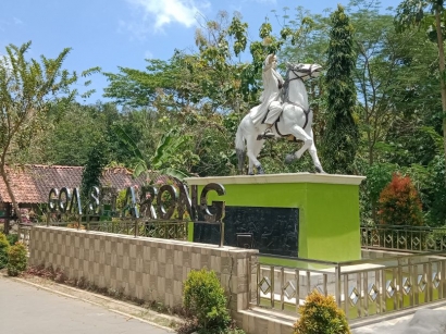 Wisata Sejarah ke Goa Selarong, Bantul Jogjakarta