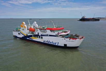 Kapal KMP Aceh Hebat 1 Diluncurkan di Balai Karimun