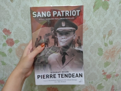 Mengenang Pierre Tendean dalam Sebuah Buku