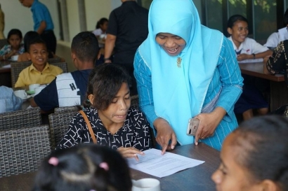 Hari Guru Sedunia, Mari Menduniakan "Mindset dan Heartset" Mengajar ala Nusantara