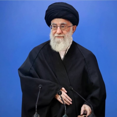 Tiga Cara Penjajah Menurut Ayatullah Khamenei
